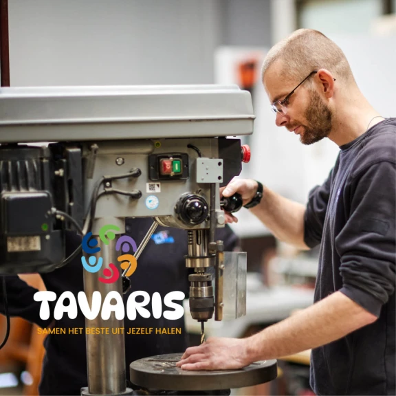 Afbeelding van de werkplek 'Tavaris Techniek - Houtbewerking (RIWIS)'.